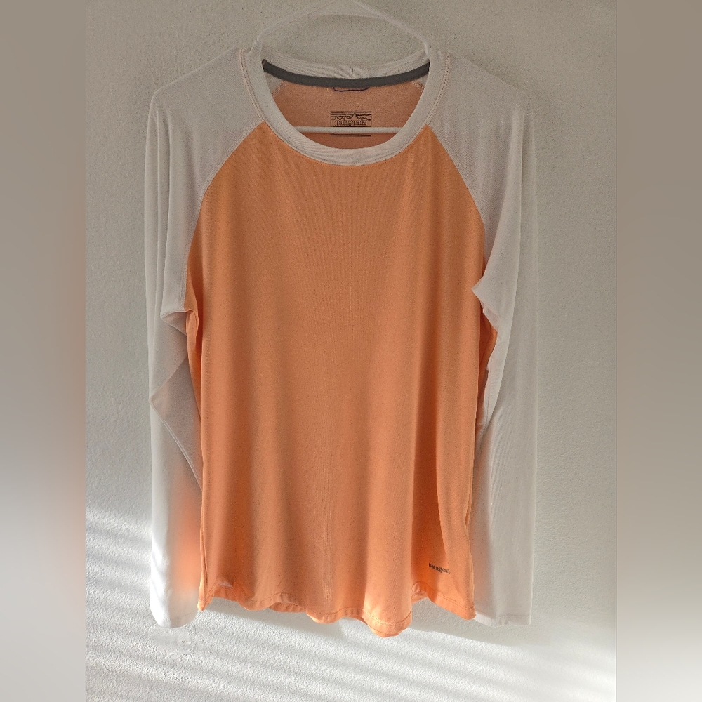 Patagonia Womens Shirt Tropic Comfort Crew Large Peach White Outdoors Long Sleev